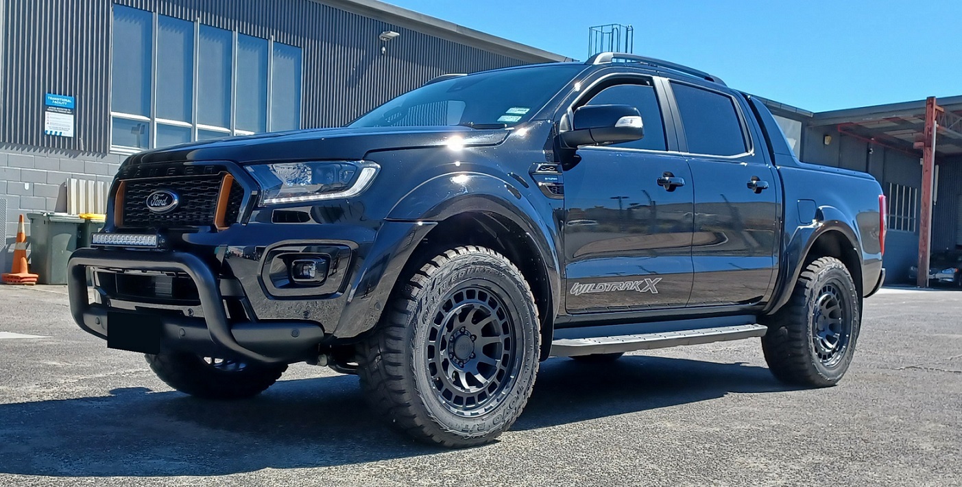 Ford Ranger on Black Rhino Chamber