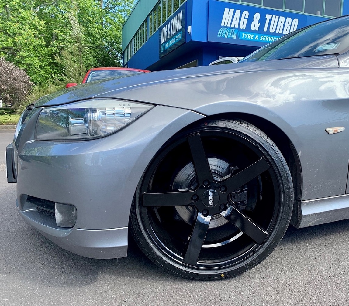 BMW 3 Series on 19 inch BGW Torque