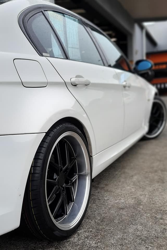 BMW 3 Series on Covert CV4