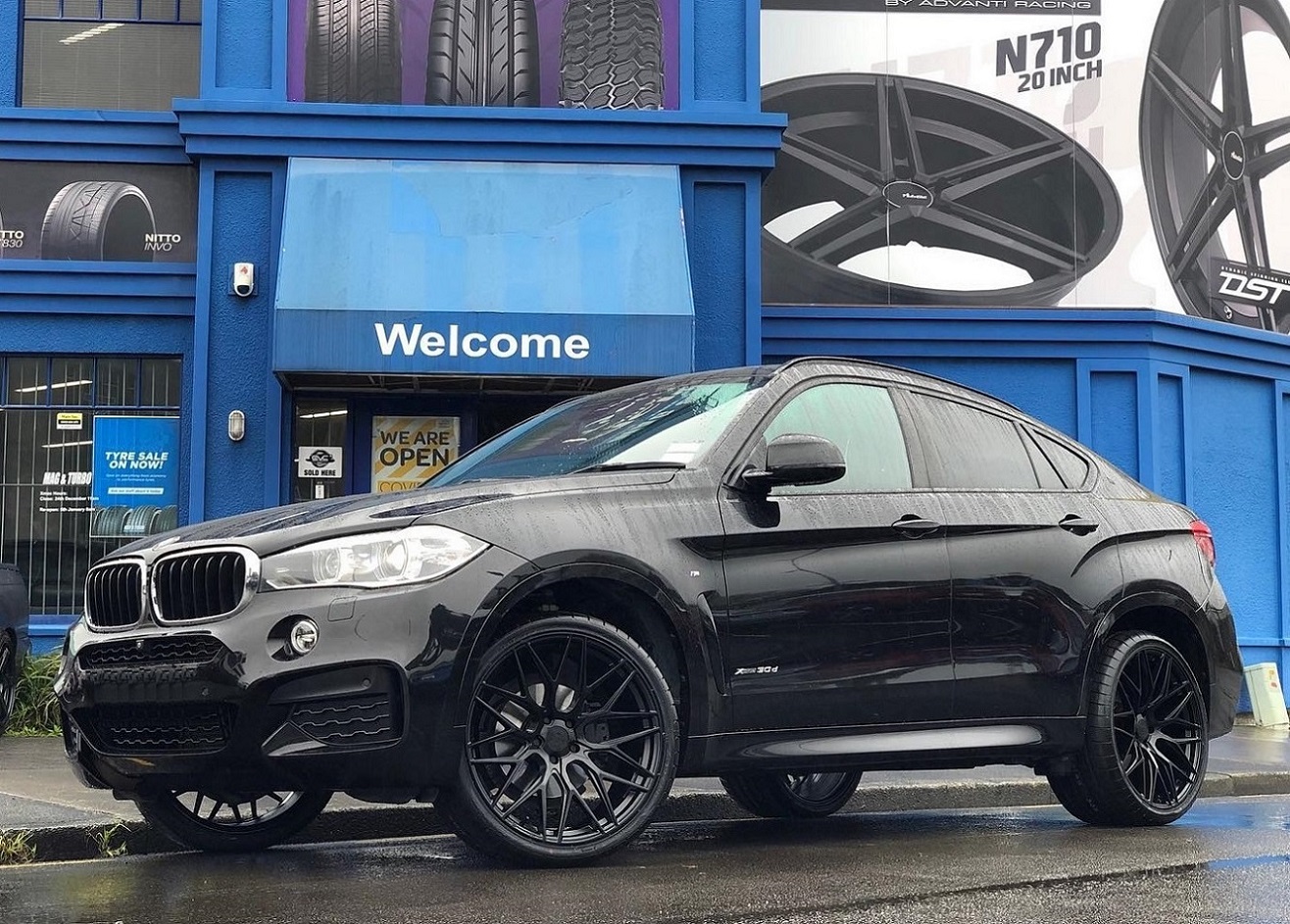 BMW X6 (2017) on Staggered 22 inch Covert CV1