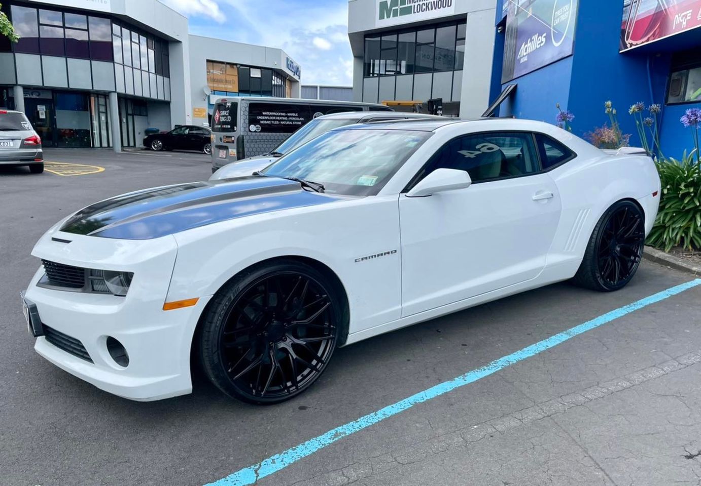 Chevrolet Camaro (2010) on 22" Covert CV1