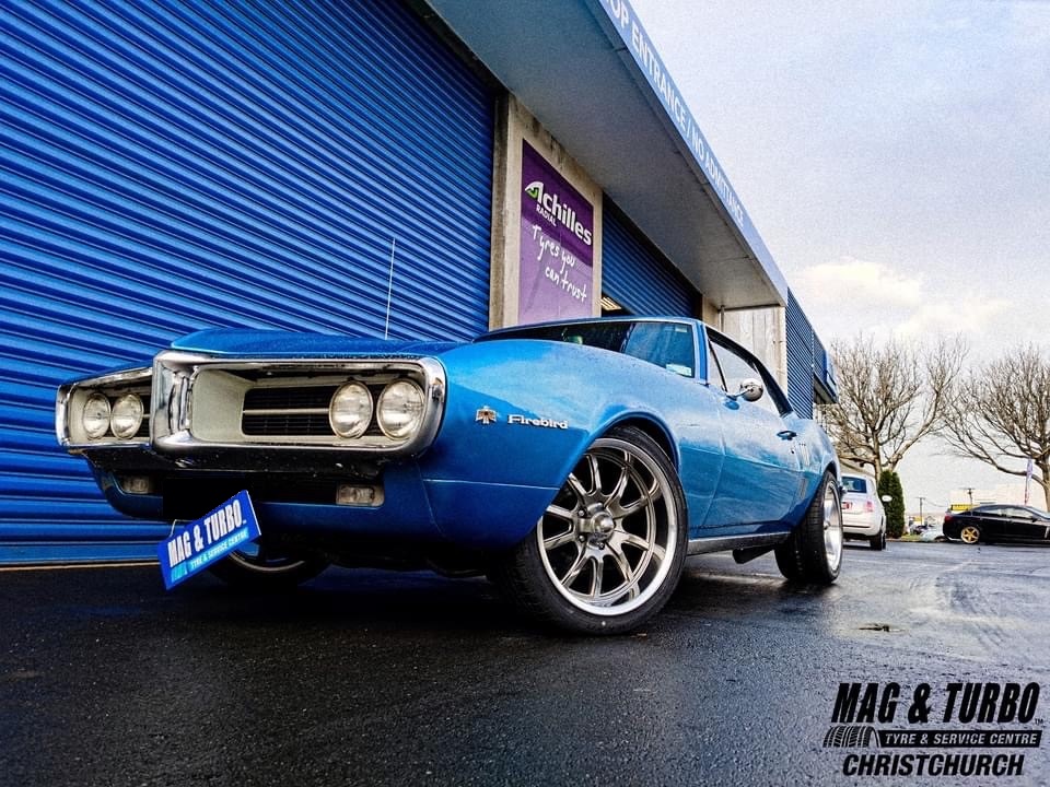 Pontiac Firebird (1967) on Ridler R650