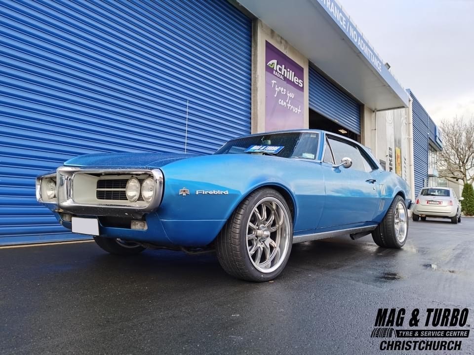 Pontiac Firebird (1967) on Ridler R650
