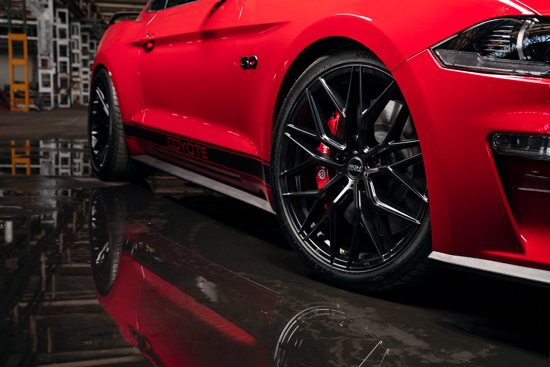 Ford Mustang on ROH RF4