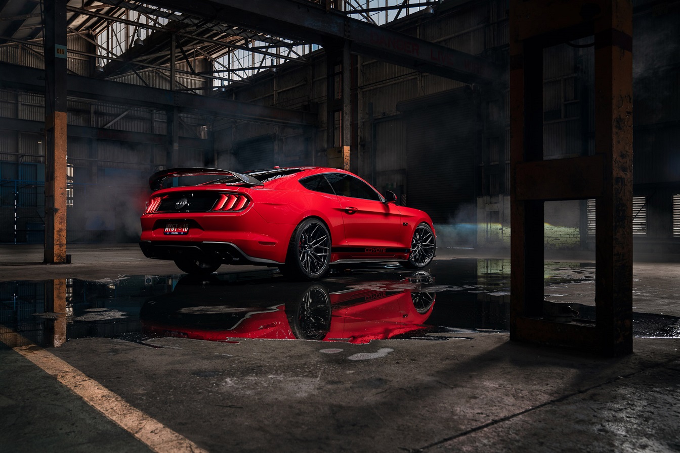 Ford Mustang on ROH RF4