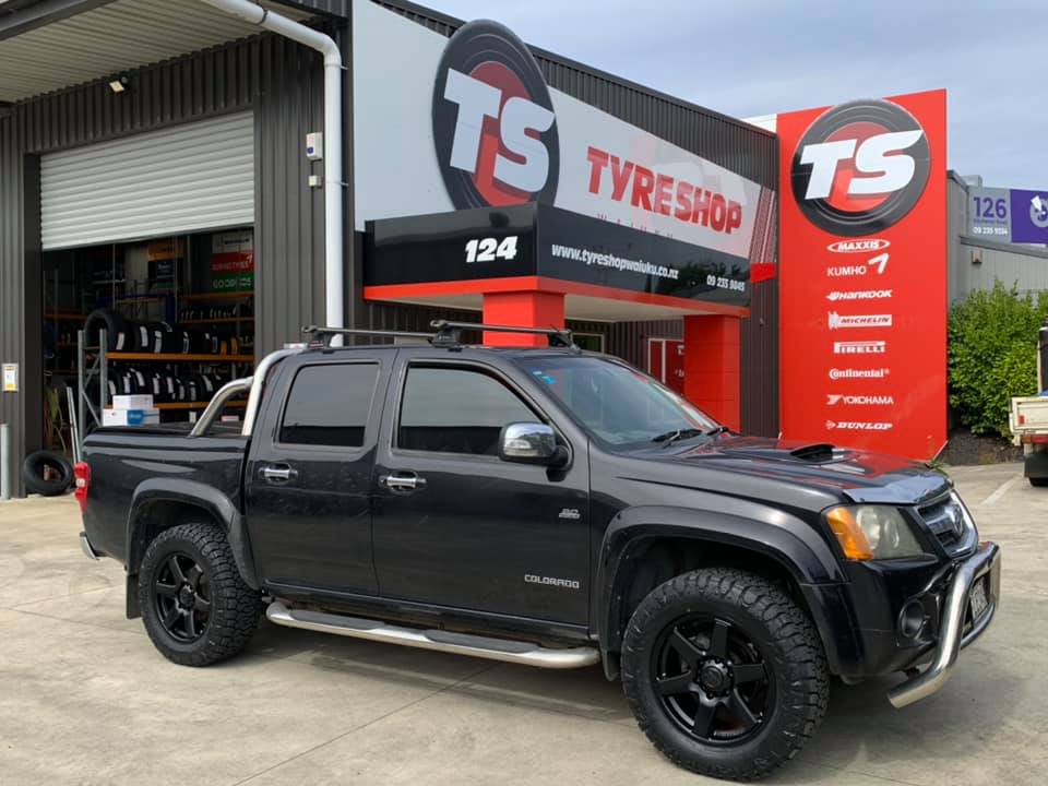Holden Colorado on 18" BGW Beast