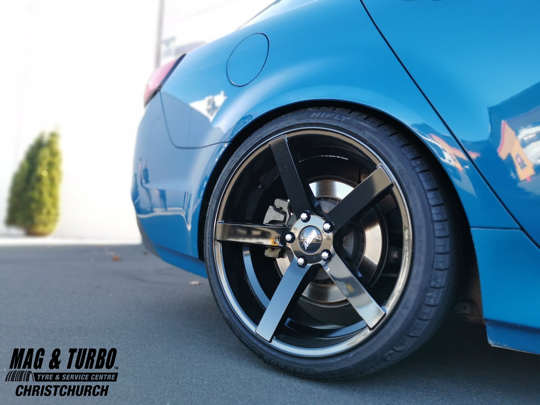 Holden Commodore VF on BGW Torque
