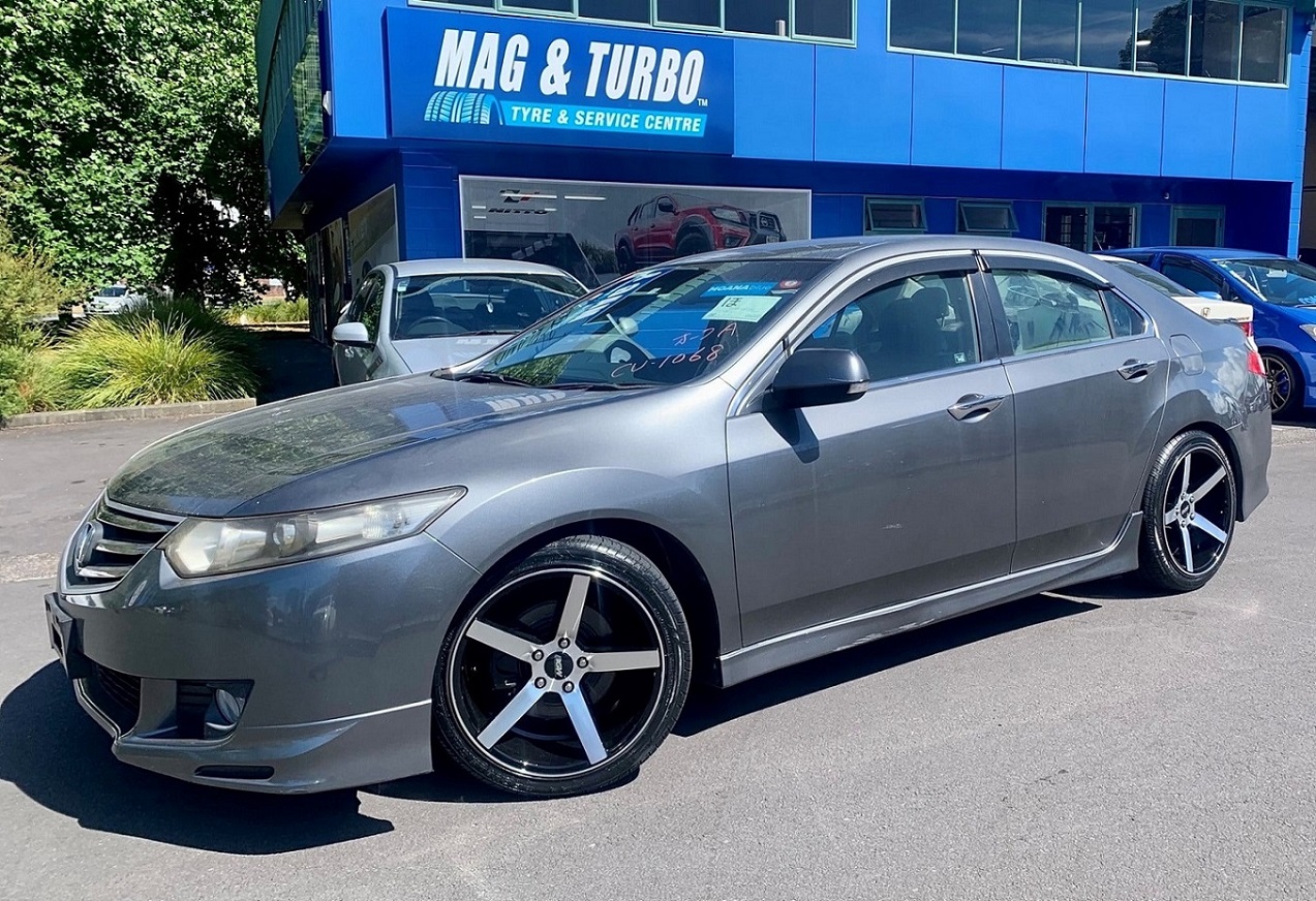 Honda Accord on 18 inch BGW Torque
