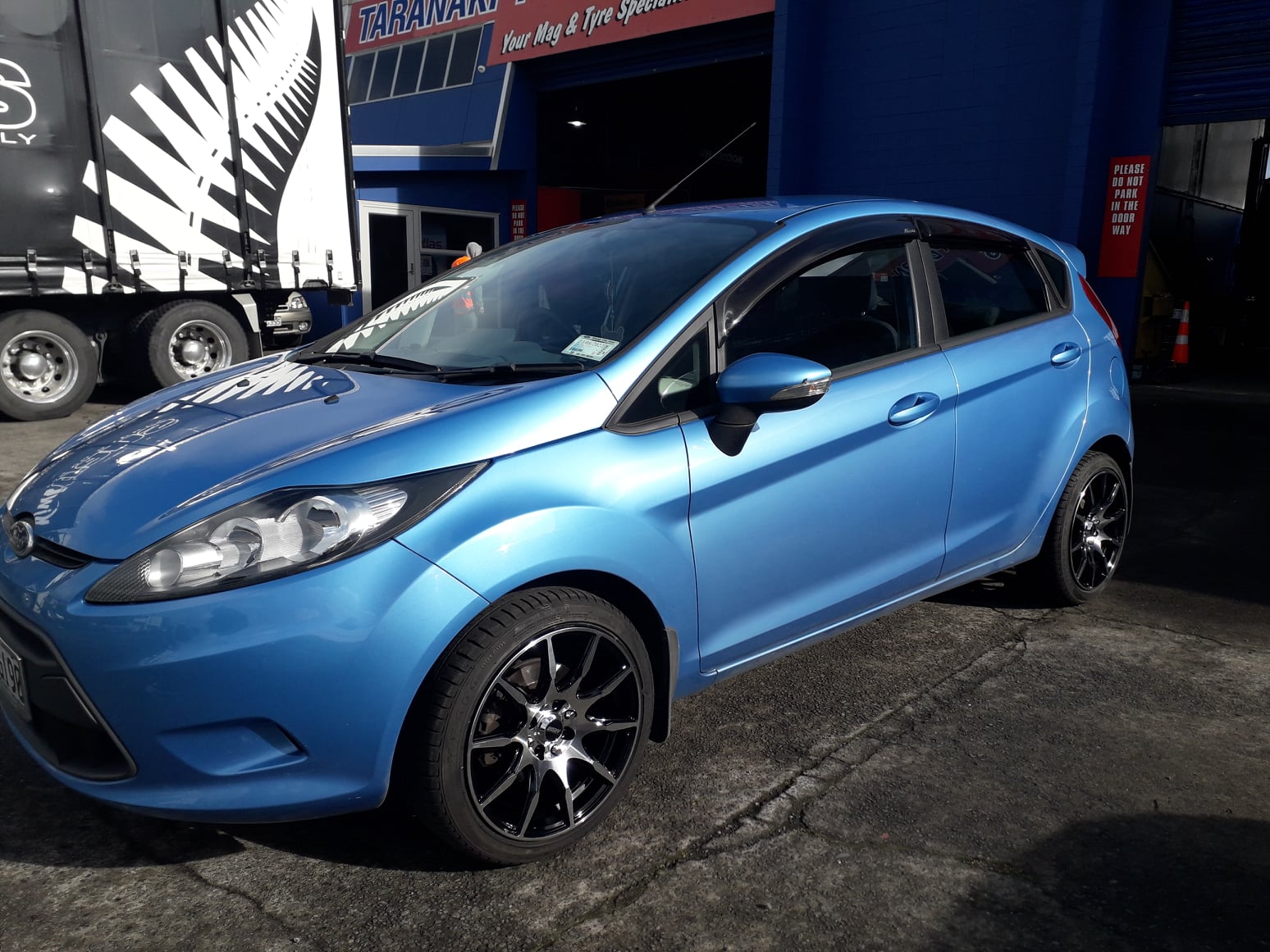 Ford Fiesta on 16" BGW Ratchet