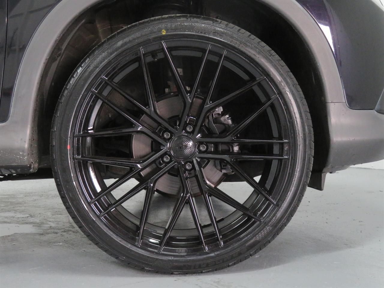 Honda CR-V (2012) on BGW Prost