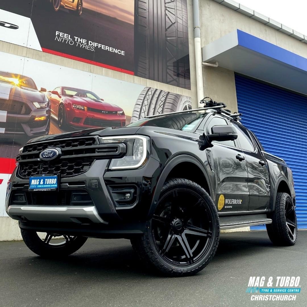 Ford Ranger MY23 (2022) on 22 inch BGW Tempest