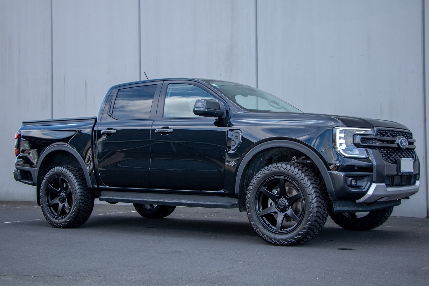 Ford Ranger MY23 (2022) on BGW Cartel w AMP