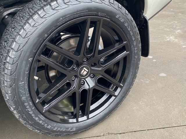 Toyota LC300 Series on 22 inch Touren TR79