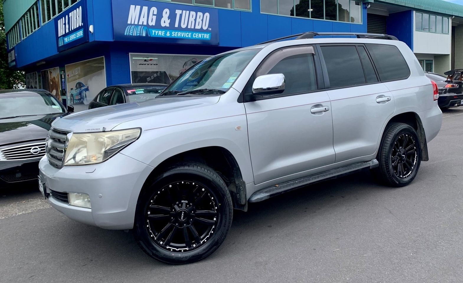 Toyota LC200 (2008) on 20" ROH Vapour