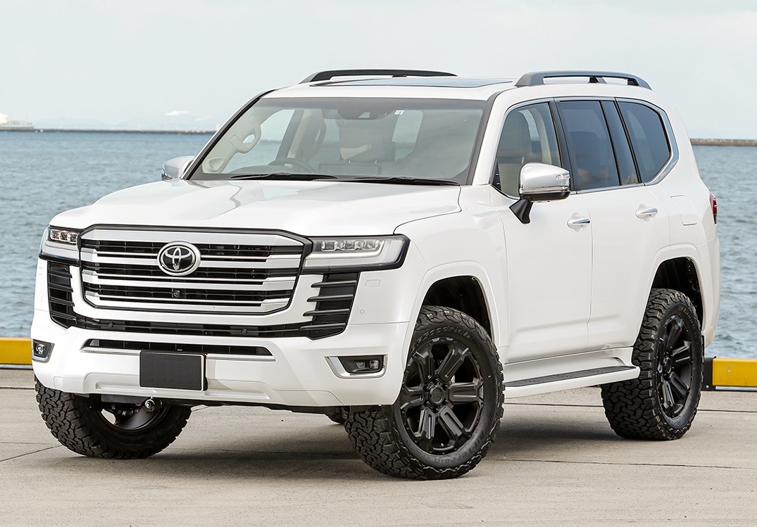 Toyota LC300 on 20 inch Black Rhino Wanaka
