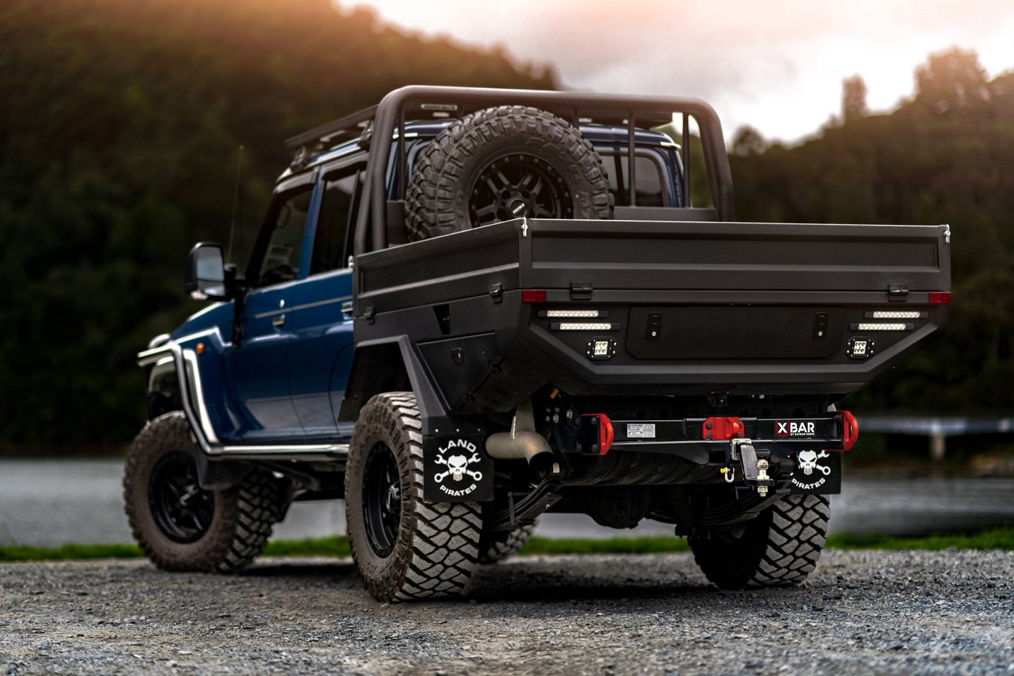 Toyota Land Cruiser (2021) on 17" ROH Hammer