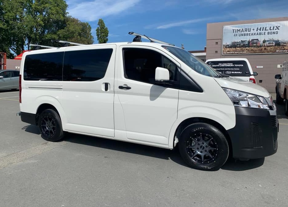 Toyota HiAce (2022) on ROH Trophy
