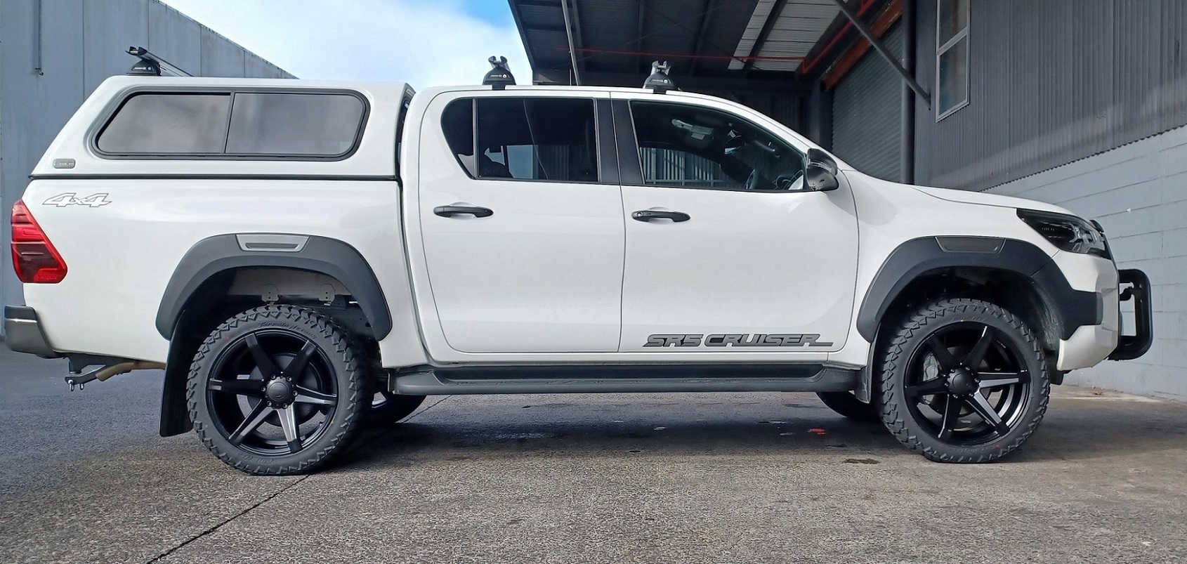 Toyota SR5 Hilux on 20" Covert RV2 with AMP Tyres