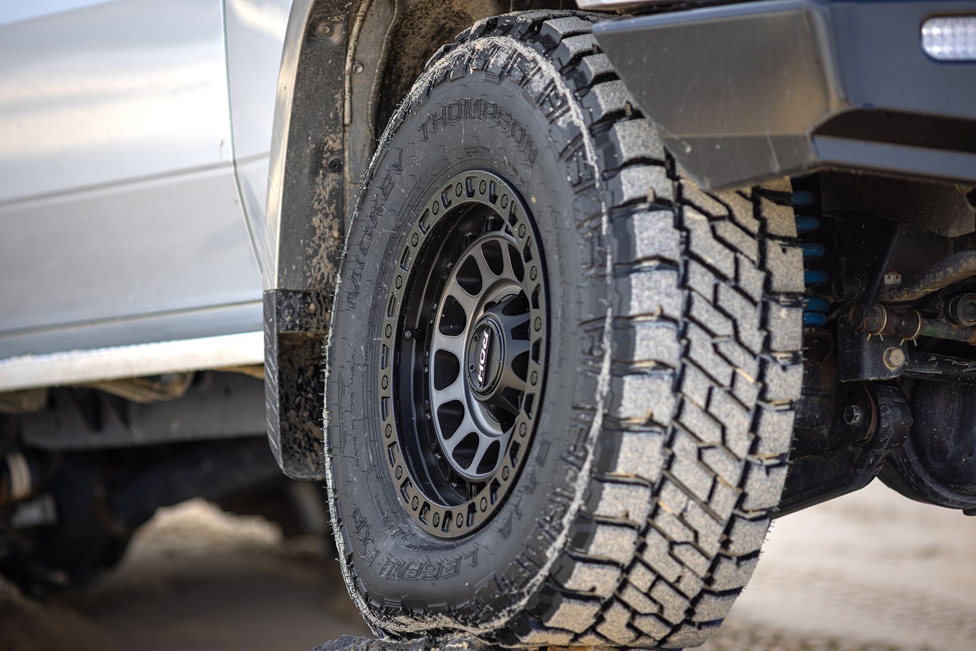 Toyota Land Cruiser 76 Series on ROH Assault