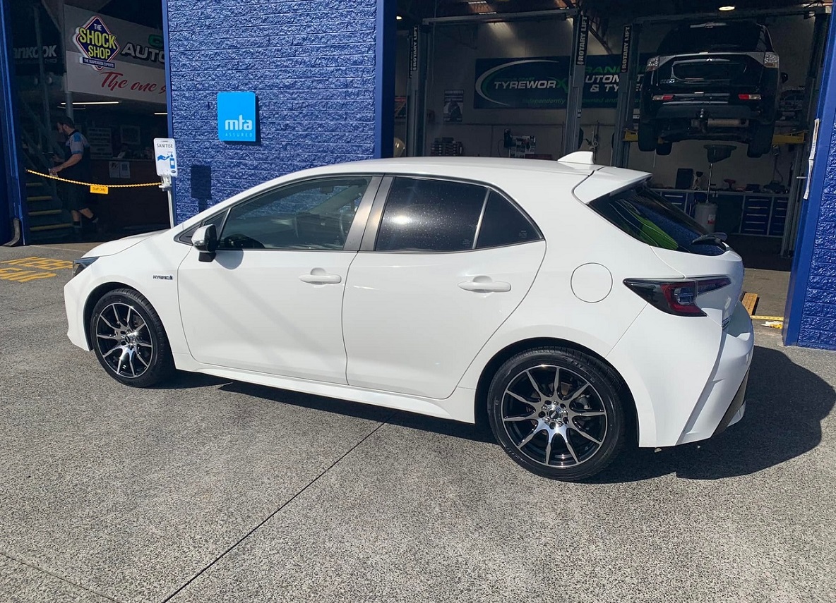 Toyota Hybrid Corolla (2018) on 17" BGW Ratchet