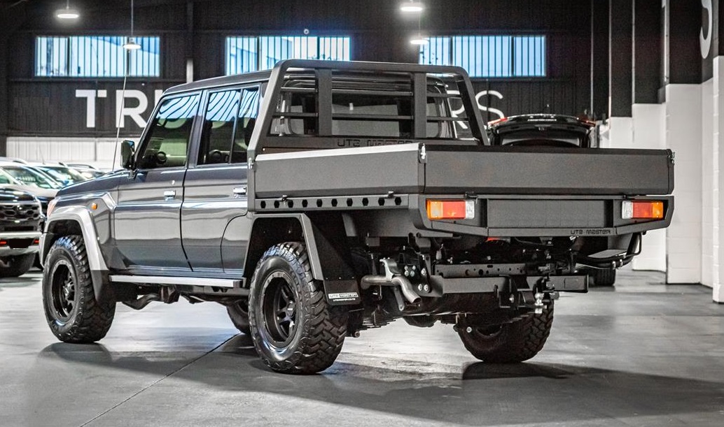 Toyota Landcruiser 70 Series (2021) on ROH Hammer