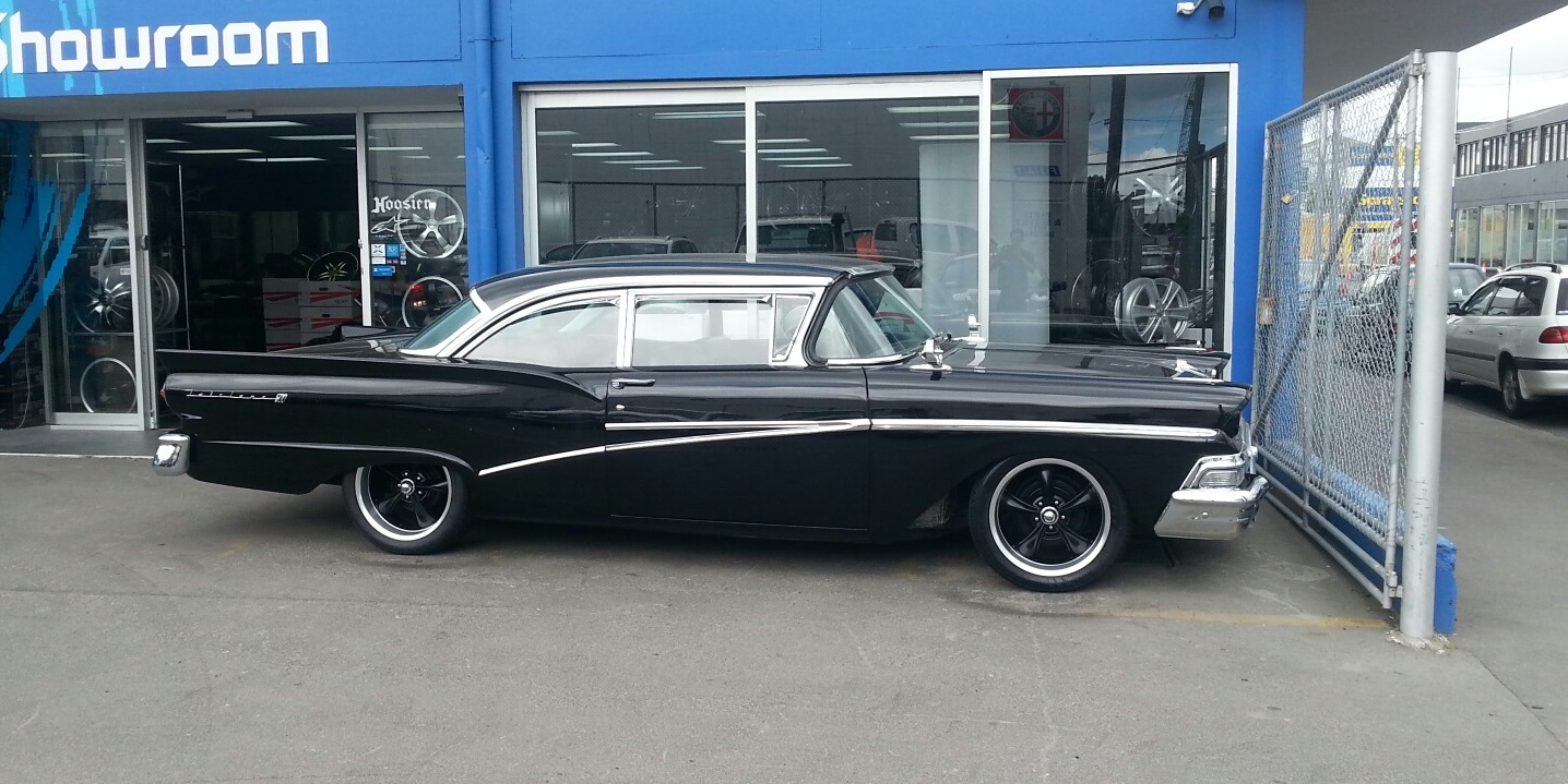 Ford Fairlane Ridler R695