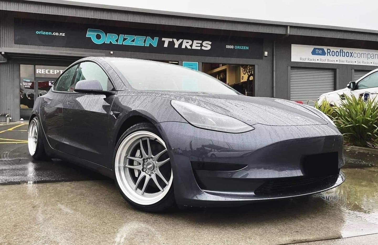 Tesla Model 3 (2022) on BGW DC Emotion 5