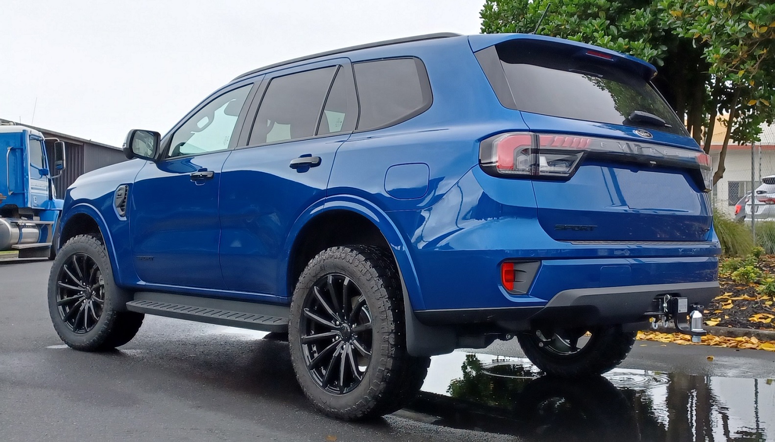 Ford Everest (2022) on BGW Blast w/Tri-Ace A/T's