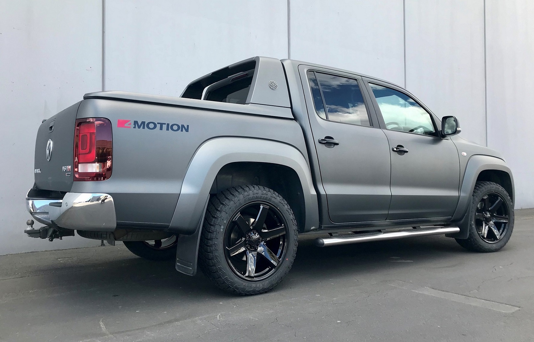 VW Amarok (2017) on BGW Beast