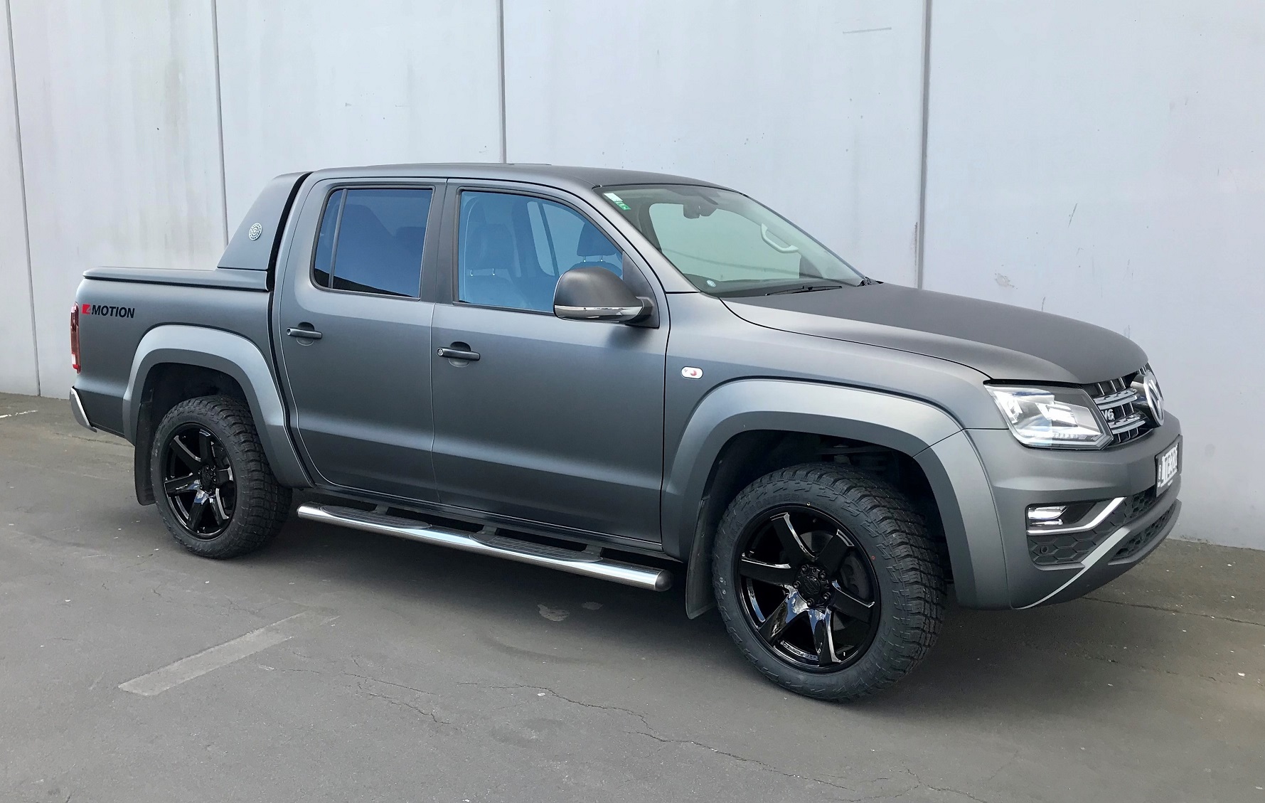 VW Amarok (2017) on BGW Beast
