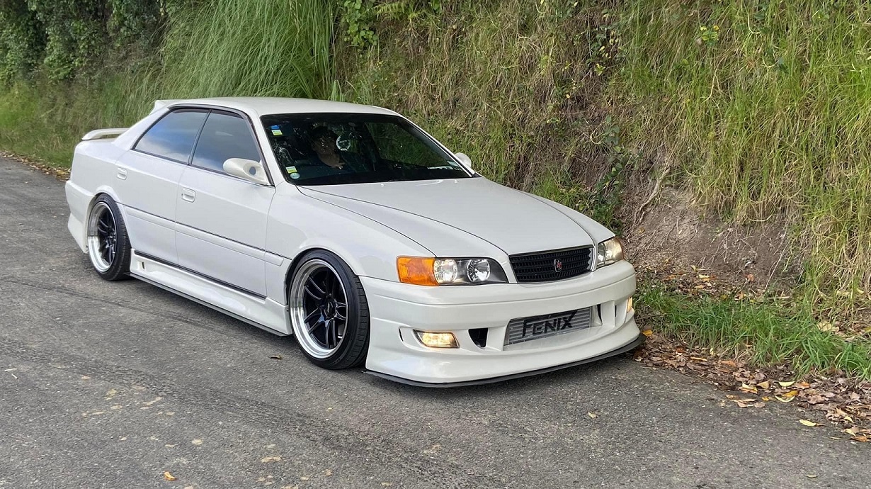 Toyota Chaser on 18" BGW DC Emotion 5