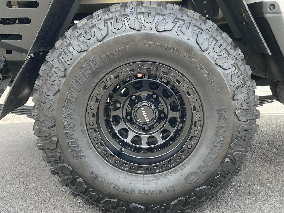 Toyota Land Cruiser 70 Series on 16" ROH Assault