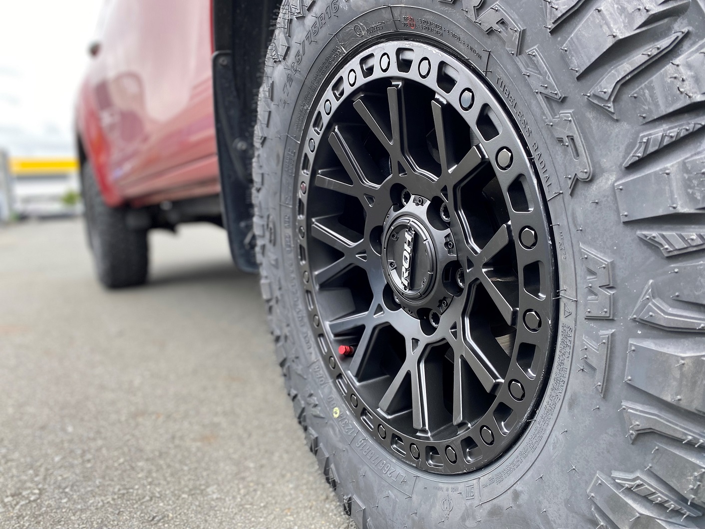Toyota Hilux on 16" ROH Crawler