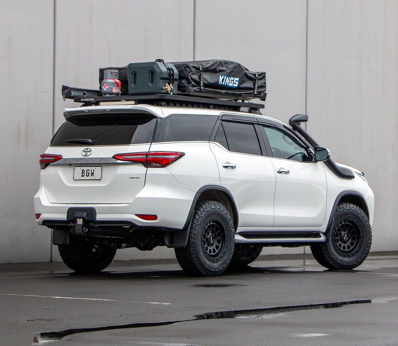 Toyota Fortuner on 17" ROH Assault