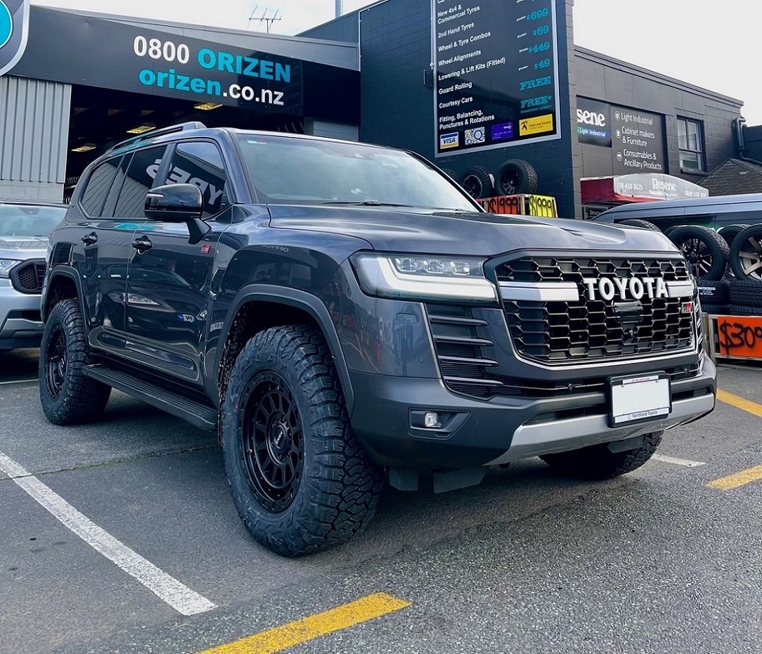 Toyota LC300 GR (2022) on 18x9" ROH Assault