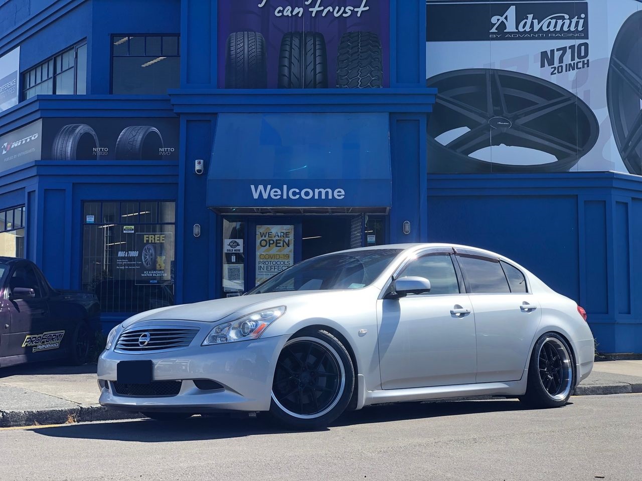 Nissan Skyline 350GT (2008) 19" on Covert CV4