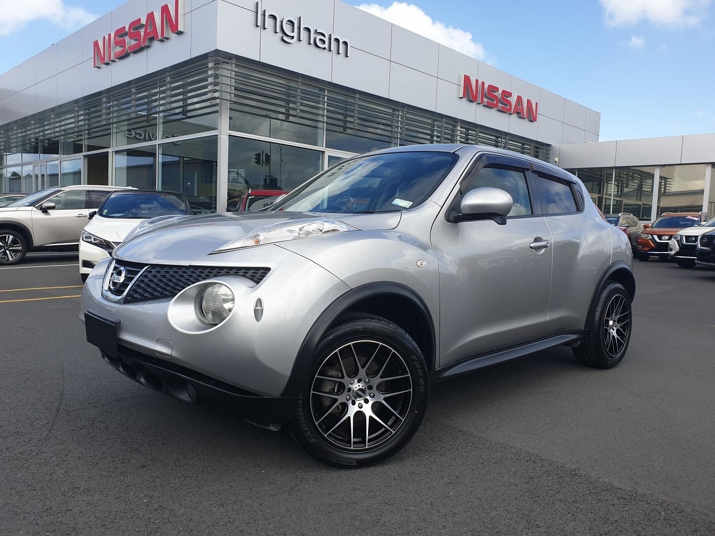 Nissan Juke (2011) on 17" BGW JD-M