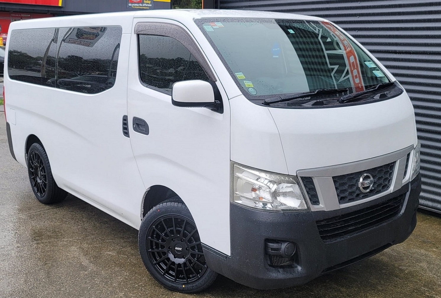 Nissan NV350 (2014) on 18" BGW Transporter