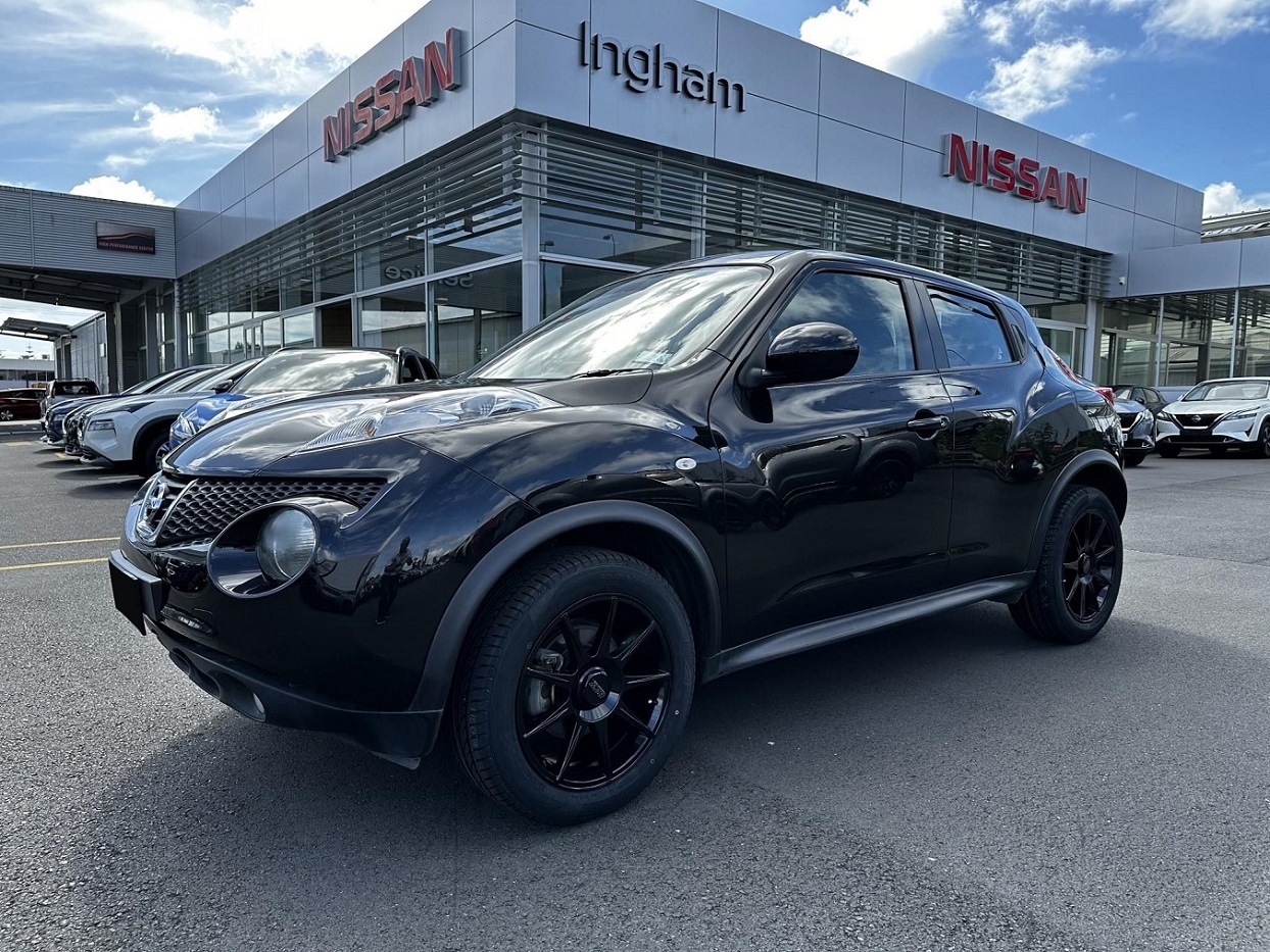 Nissan Juke (2012) on 17" BGW Tech 9
