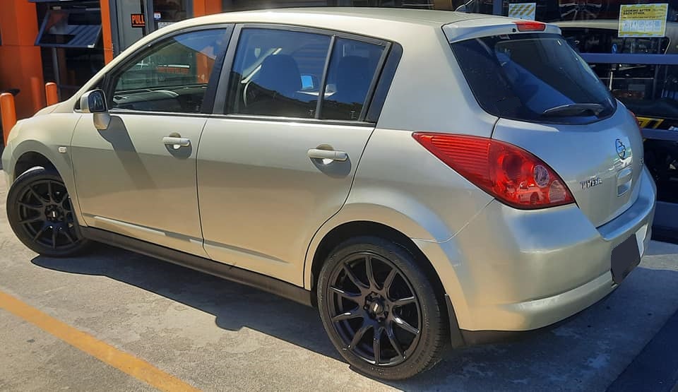 Nissan Tiida (2007) on BGW Ratchet