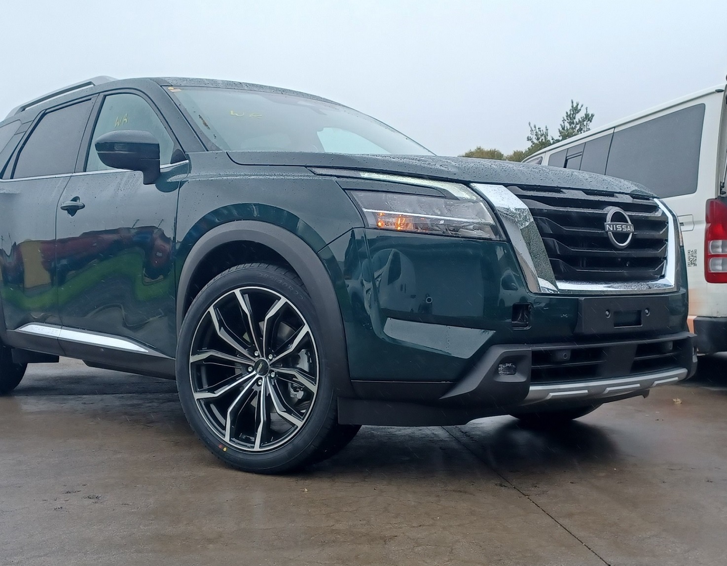Nissan Pathfinder (2023) R53 on BGW Black Widow