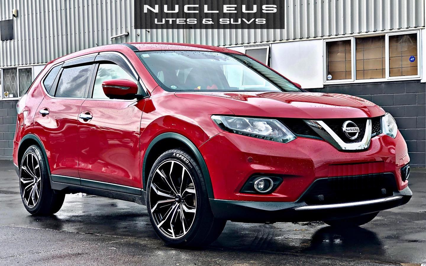 Nissan X Trail on 20" BGW Black Widow