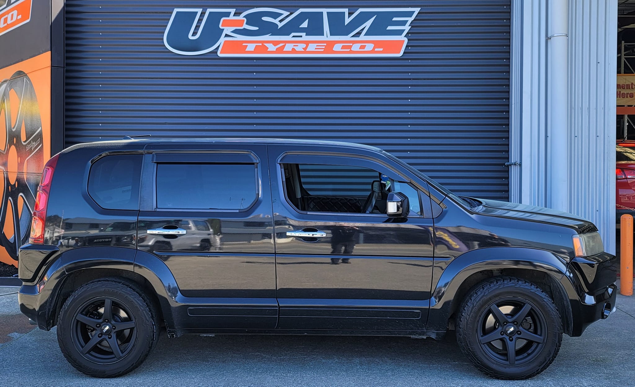 Honda Crossroad (2008) on 16" BGW Apex