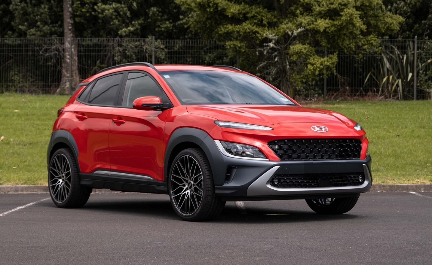Hyundai Kona (2022) on 20" BGW Matador