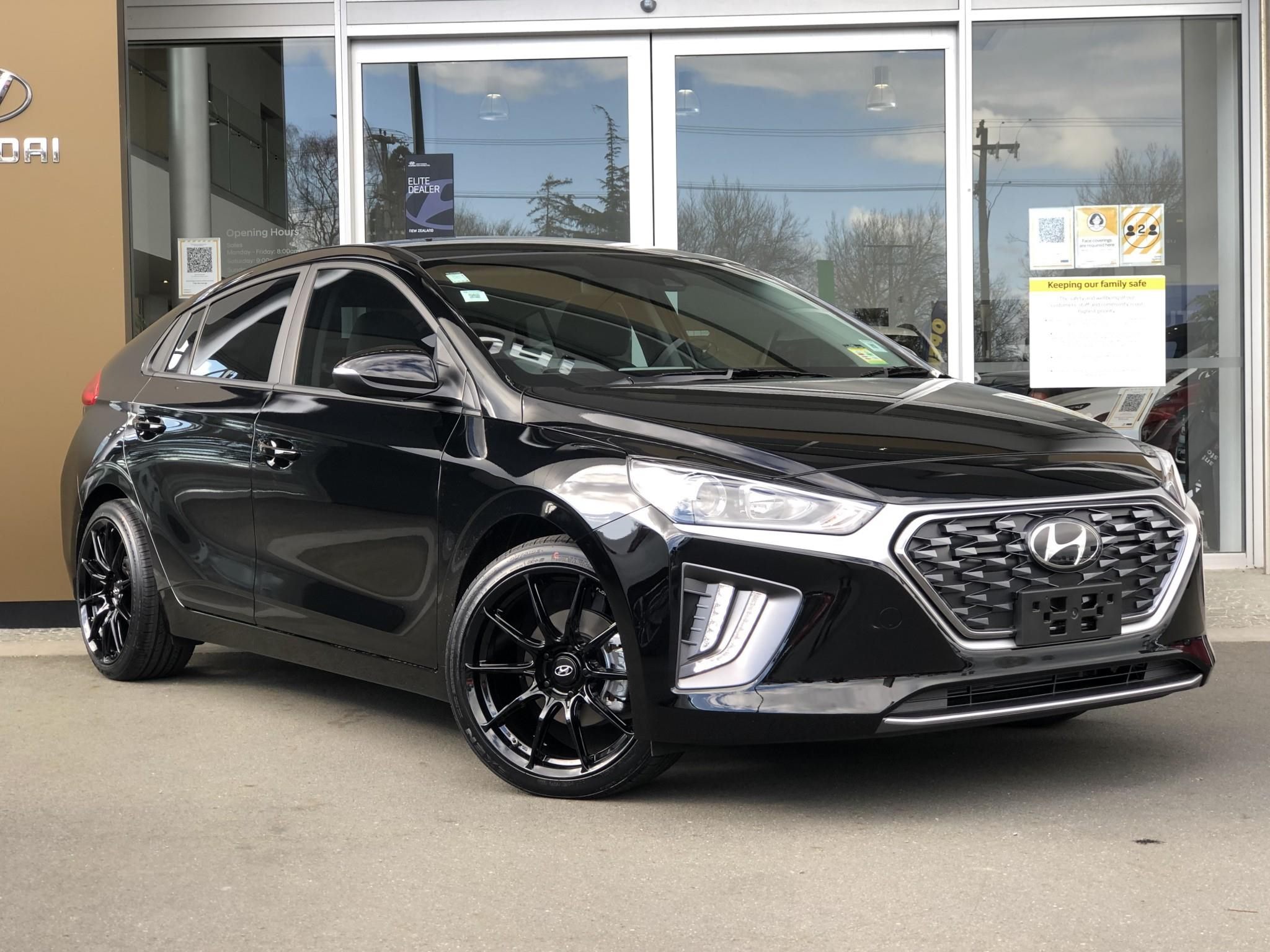 Hyundai IONIQ (2022) on 18" BGW Hampton