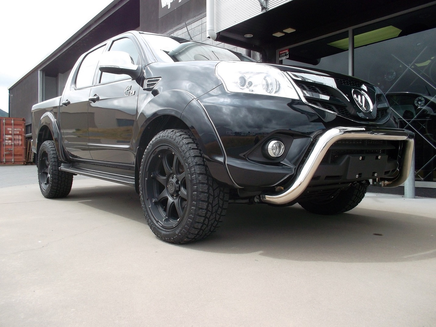 Foton Tunland on Black Rhino Glamis