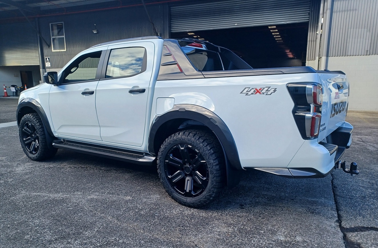 Isuzu D-Max on Black Rhino Wanaka