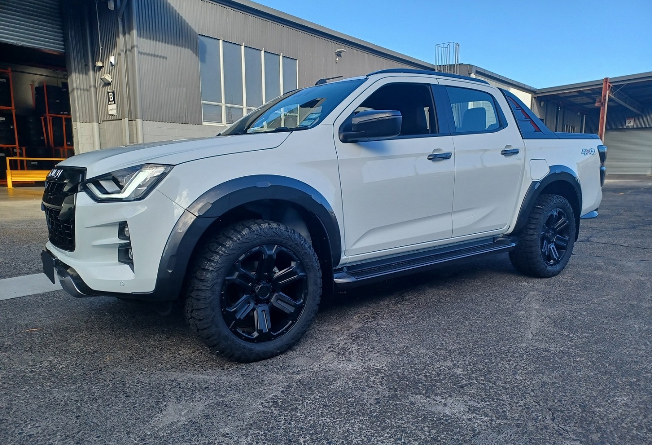Isuzu D-Max on Black Rhino Wanaka