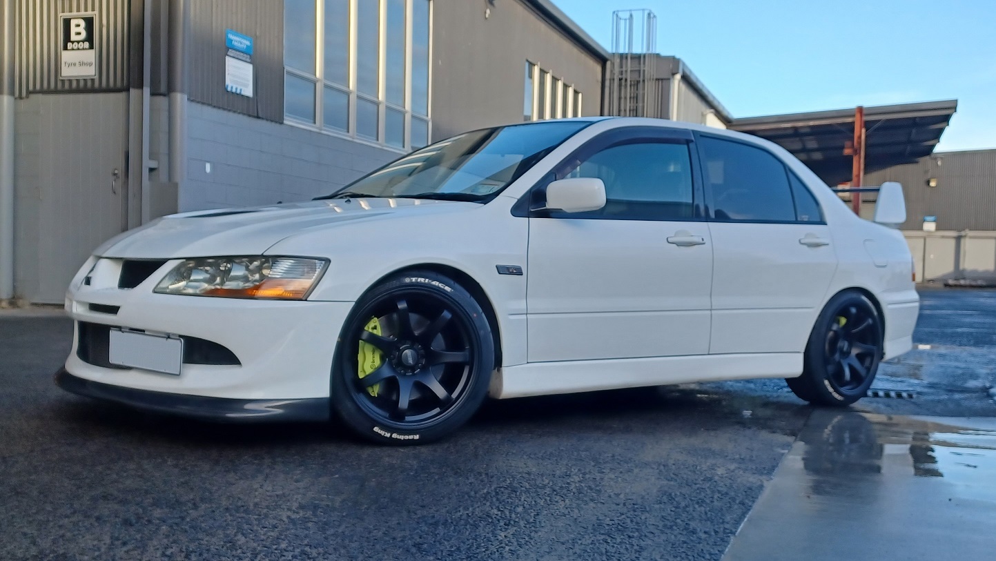 Mitsubishi EVO 8 on BGW Mayhem