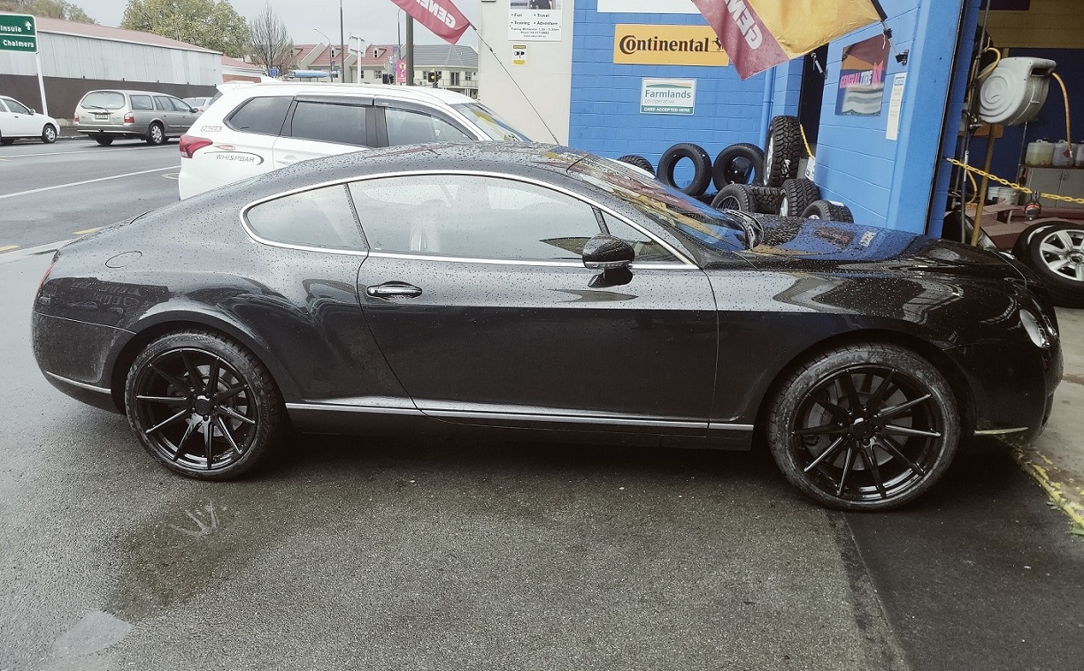 Bentley Continental (2009) on Covert CV2